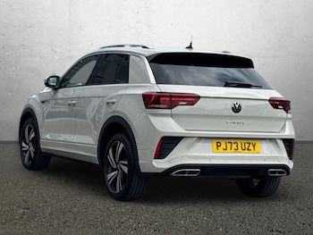 Used Volkswagen T-Roc 2023 for sale - 78984400: Photo