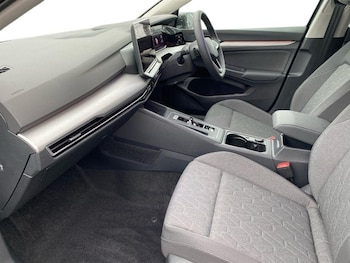 Used Volkswagen Golf 2025 for sale - 78336003: Photo