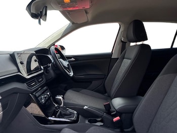 Used Volkswagen T-Cross 2024 for sale - 78592564: Photo