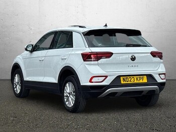 Used Volkswagen T-Roc 2023 for sale - 78941754: Photo