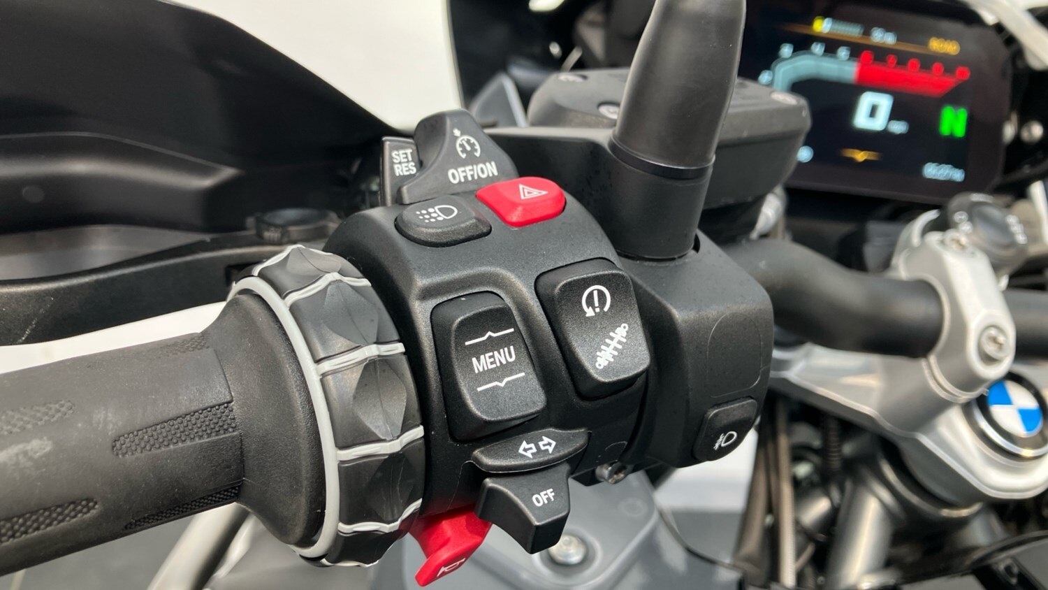 2022 BMW R1250 BMW R1250 GS Adventure TE DUEL Petrol Manual - Picture 15 of 24