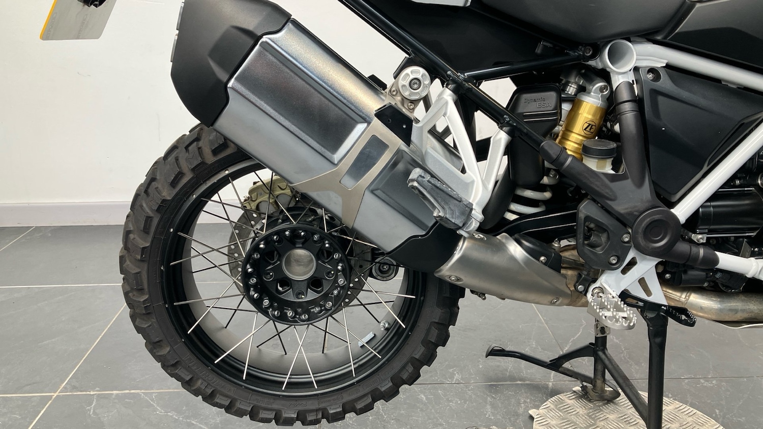 2023 BMW R1250 GS TE DUEL Petrol Manual - Picture 8 of 24