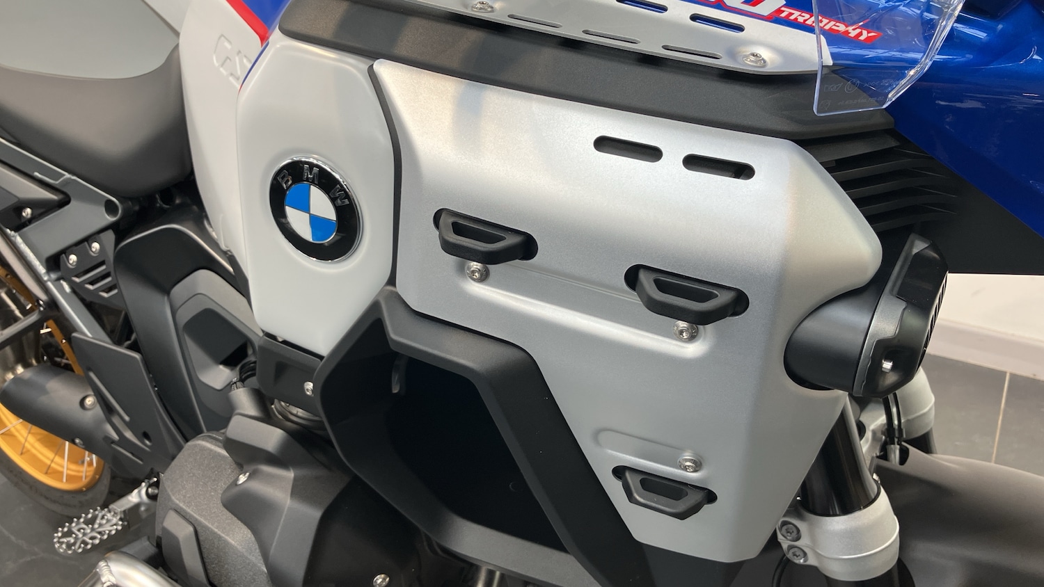 2025 BMW R1300 25MY BMW R1300 GS Adventure TE DUEL Petrol Manual - Picture 12 of 24