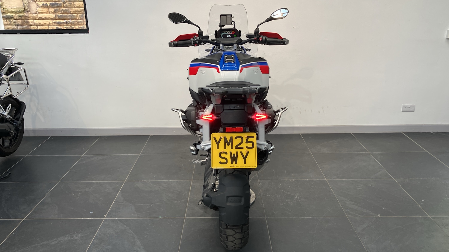 2025 BMW R1300 25MY BMW R1300 GS Adventure TE DUEL Petrol Manual - Picture 17 of 24
