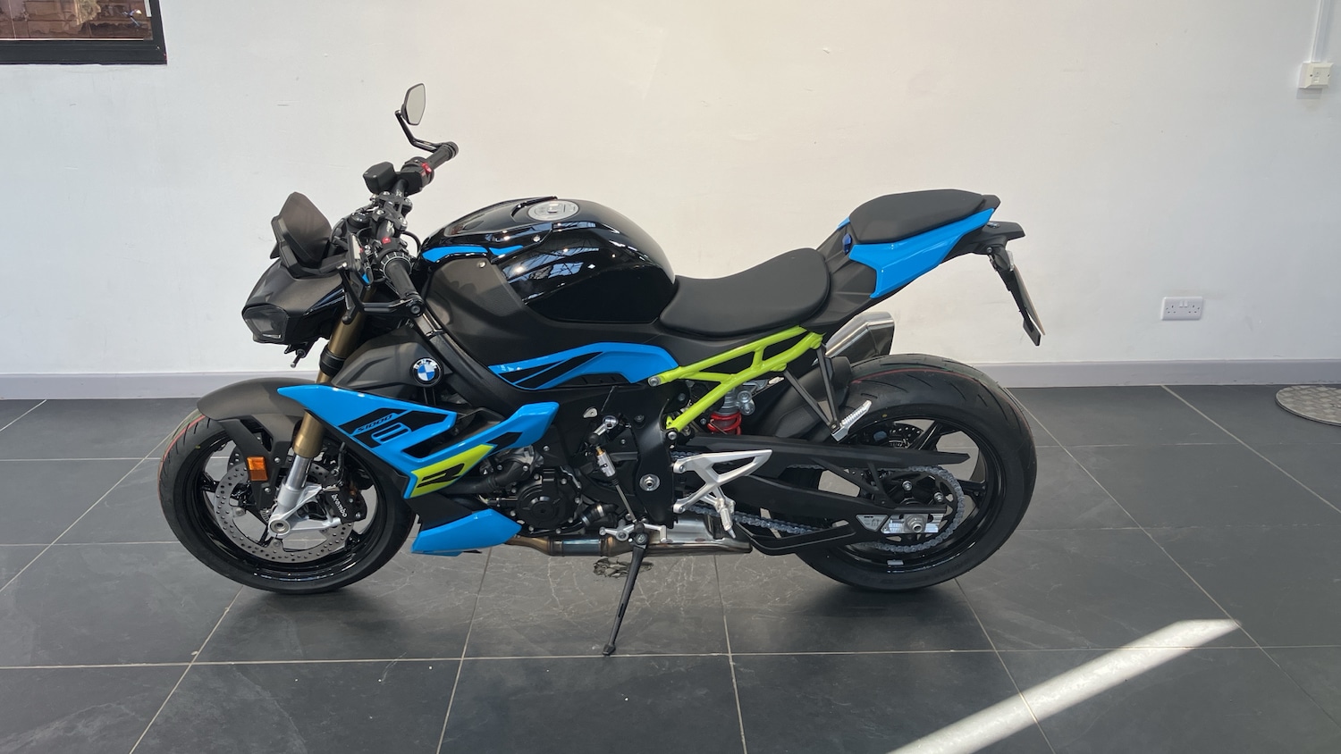 Used BMW S1000 2026 for sale - 78284639: Photo 2