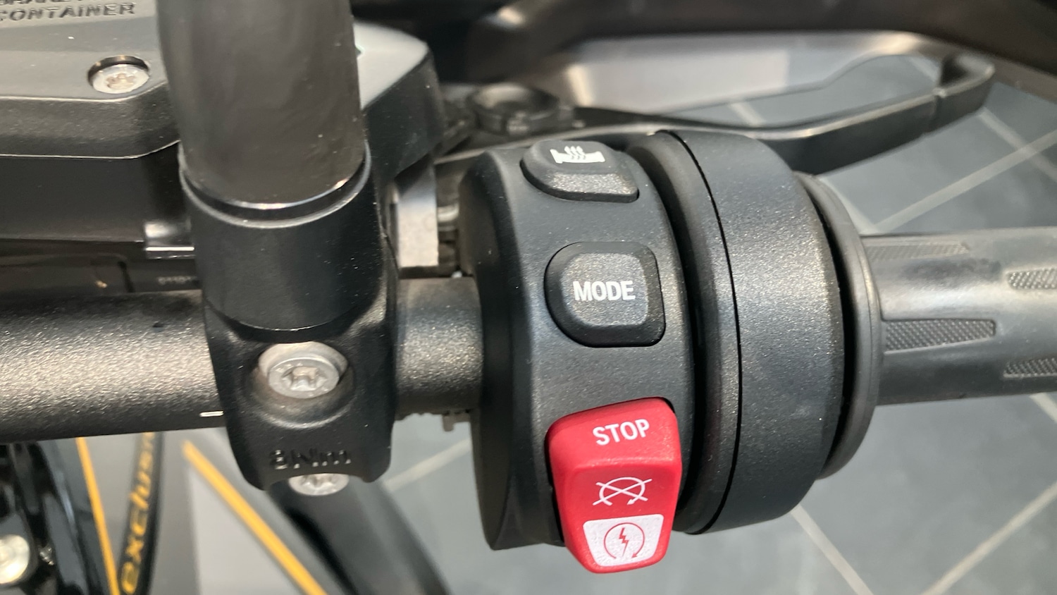 2019 BMW R1250 GS Exclusive TE DUEL Petrol Manual - Picture 12 of 24