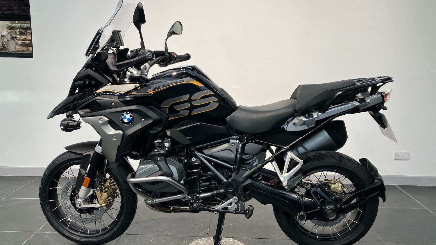 2019 BMW R1250 GS Exclusive TE DUEL Petrol Manual - Picture 2 of 24