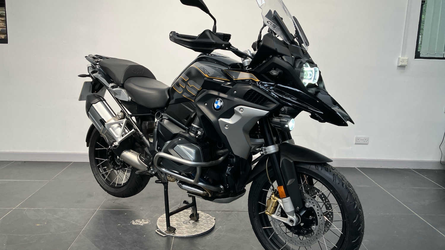 2019 BMW R1250 GS Exclusive TE DUEL Petrol Manual - Picture 5 of 24