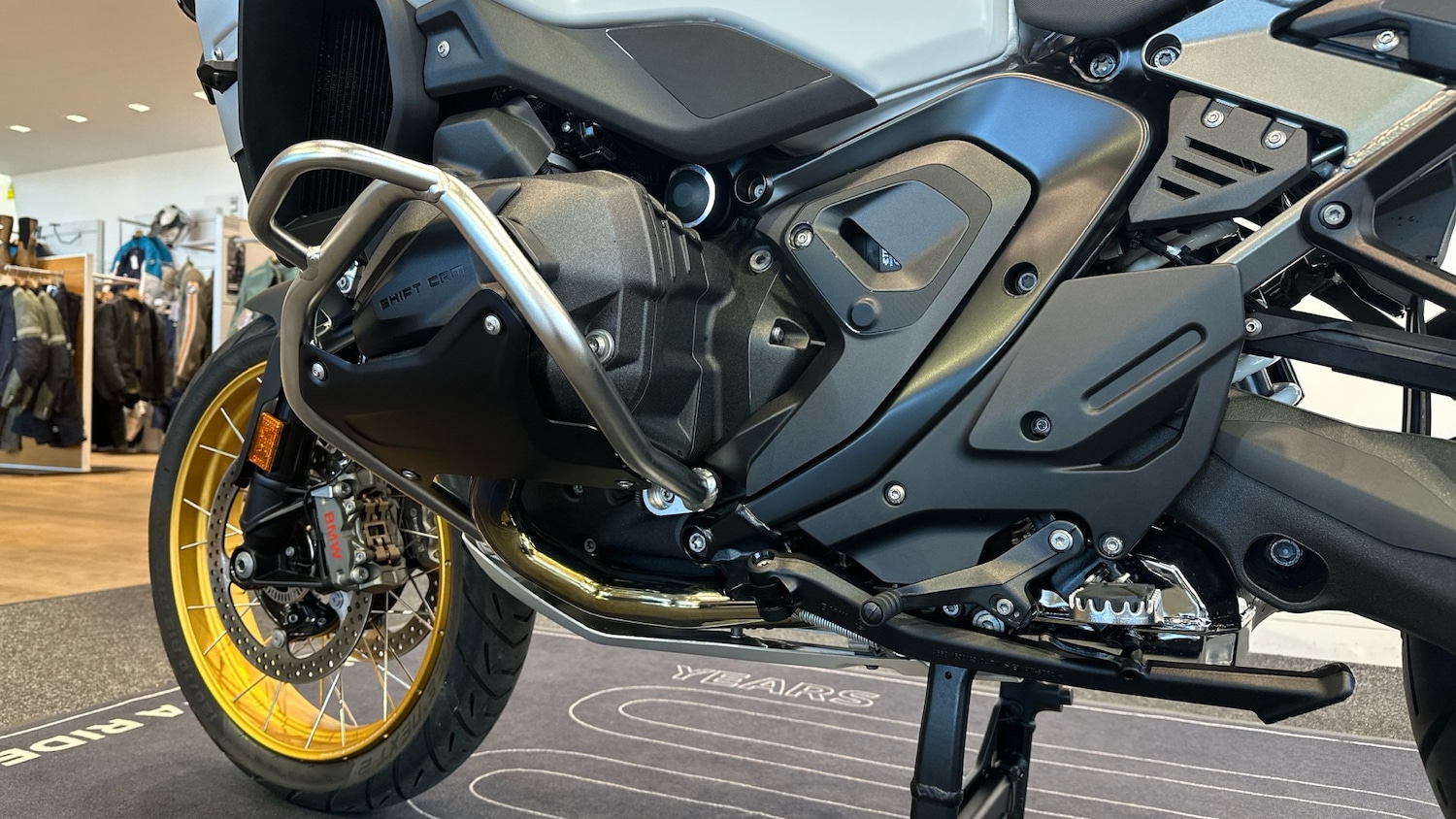 2025 BMW R1300 25MY BMW R1300 GS Adventure TE Automatic Shift Assist (ASA) DUEL - Picture 21 of 24
