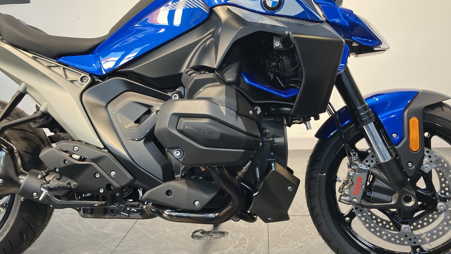 BMW R1300