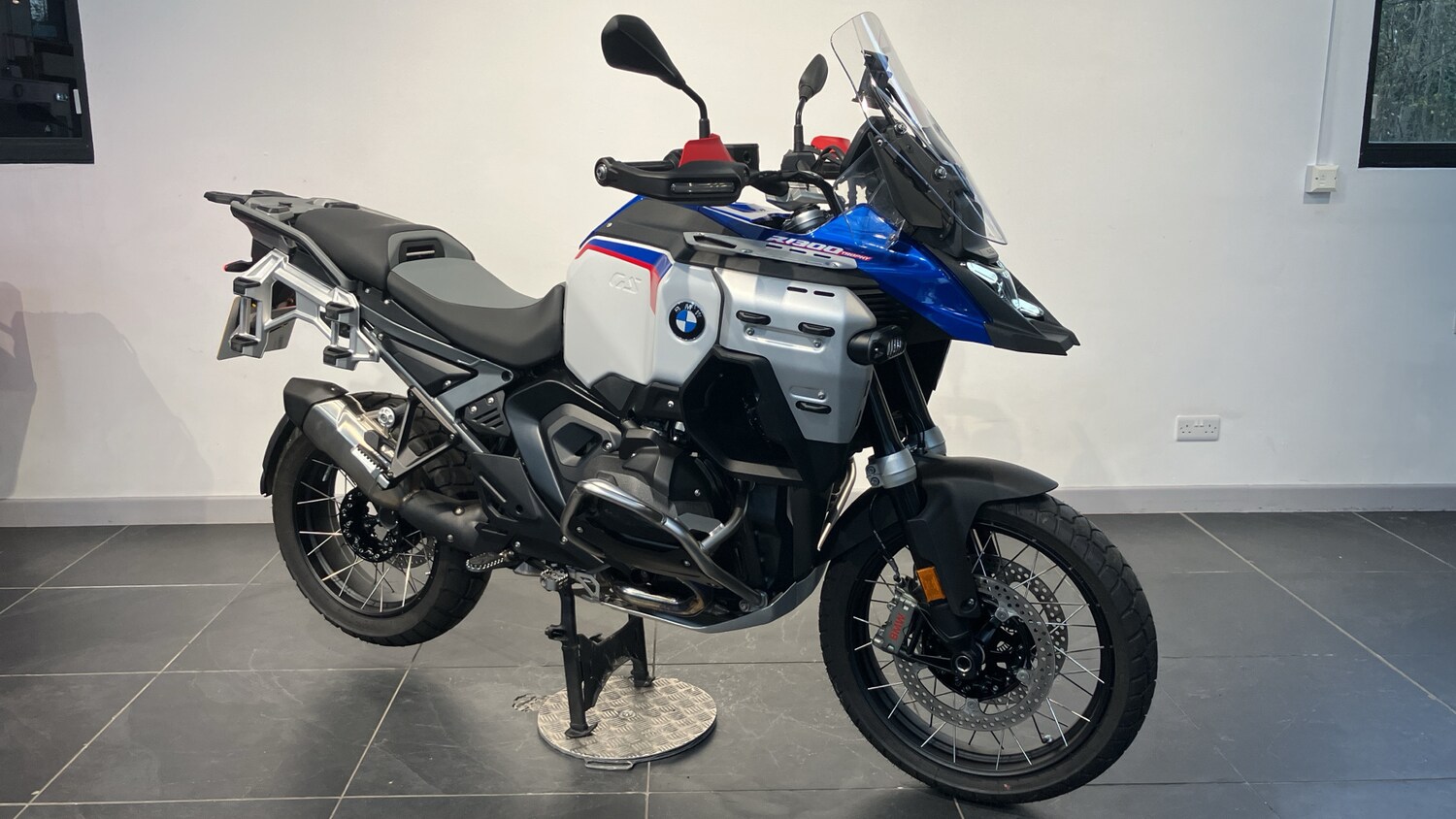 BMW R1300