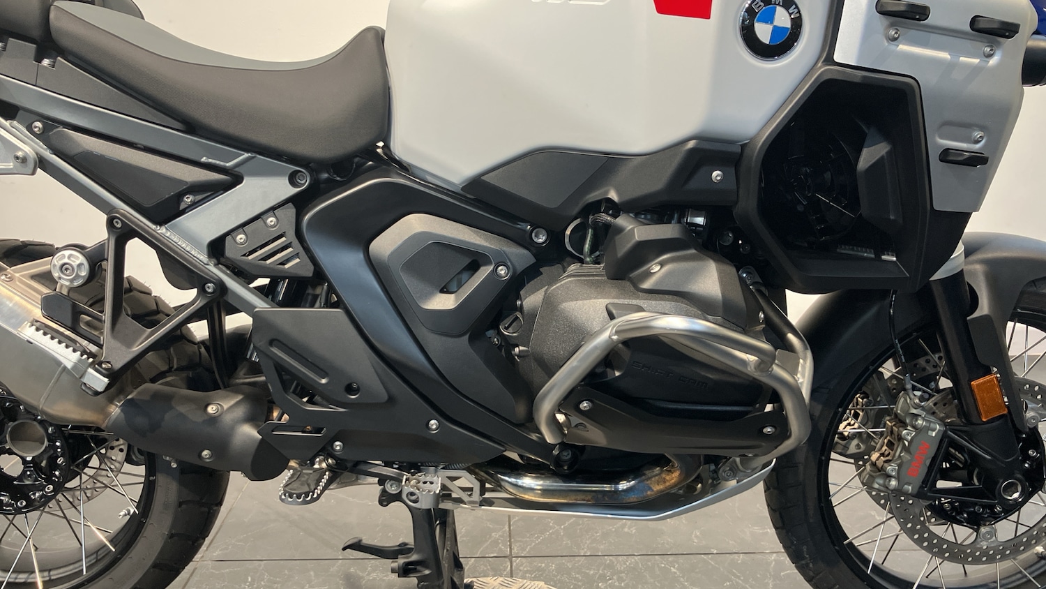 BMW R1300