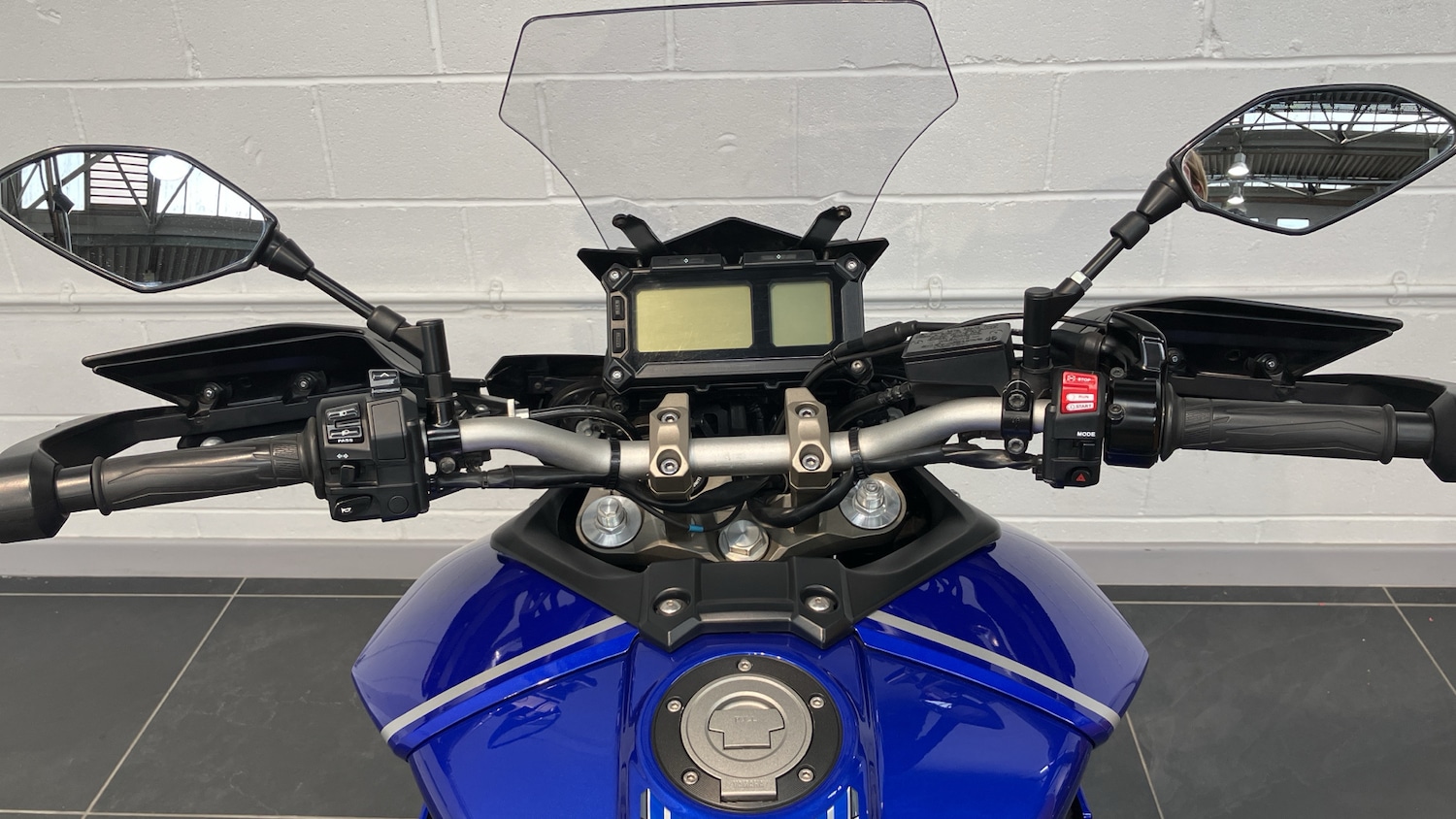 Used Yamaha MT-09 2017 for sale - 78627955: Photo 3