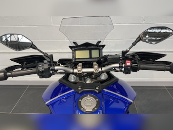 Used Yamaha MT-09 2017 for sale - bike-78627955: Photo