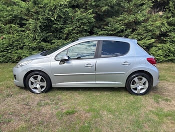 Used Peugeot 207 2011 for sale - 79747174: Photo