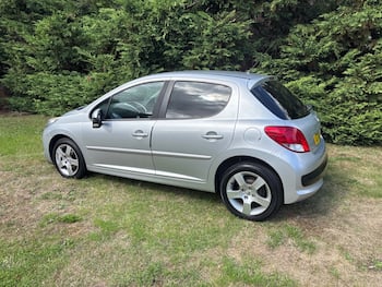 Used Peugeot 207 2011 for sale - 79747174: Photo