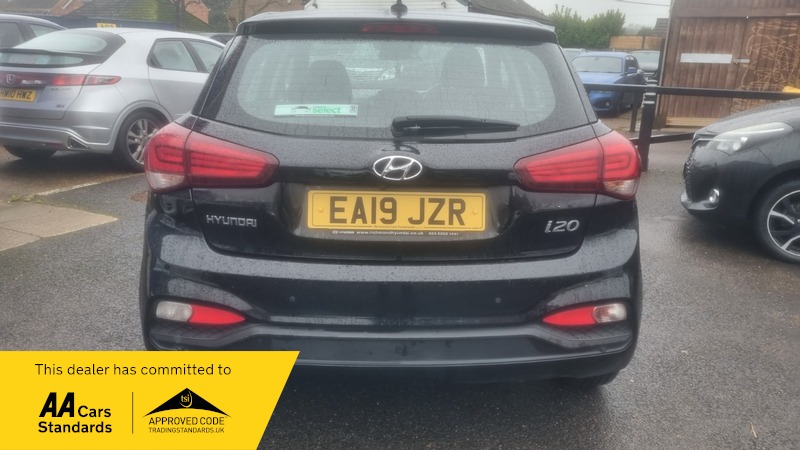 Used Hyundai i20 2019 for sale - 77107373: Photo 7