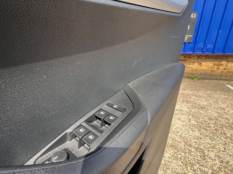 Used Skoda Karoq 2018 for sale - 77084230: Photo 32