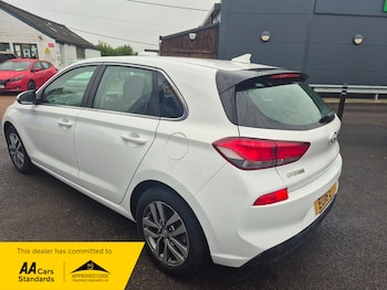 Used Hyundai i30 2018 for sale - 77781232: Photo