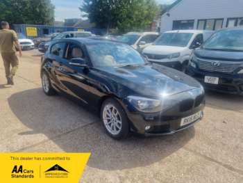 2015 - 114i SE 3dr