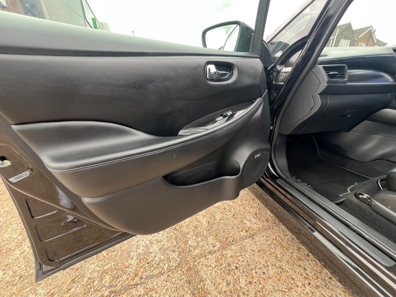 Used Nissan Leaf 2018 for sale - 76618373: Photo 29