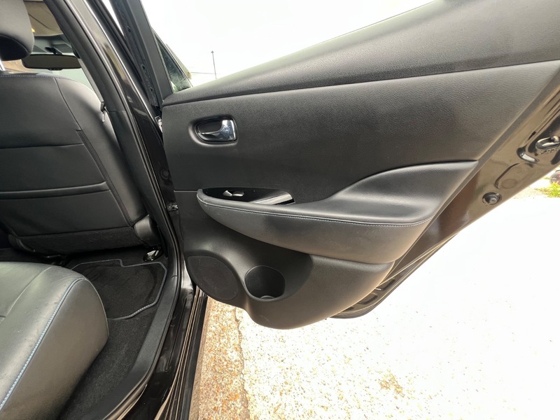 Used Nissan Leaf 2018 for sale - 76618373: Photo 32