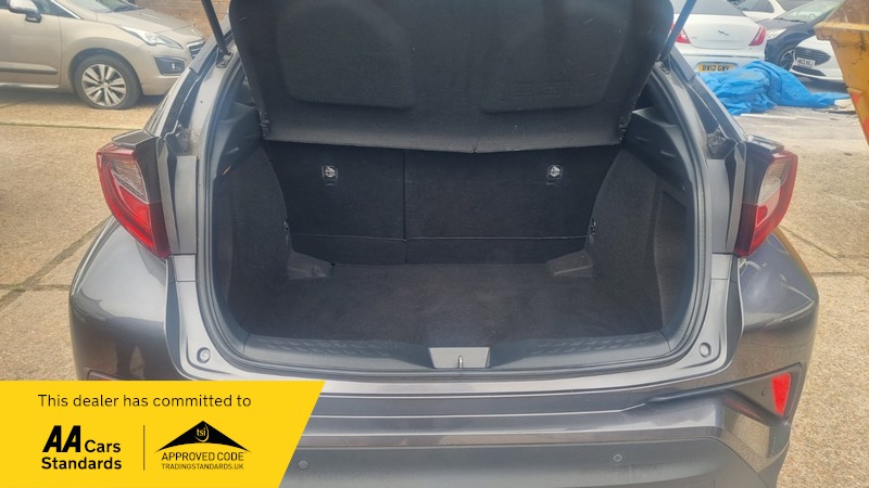 Used Toyota C-HR 2020 for sale - 76236336: Photo 15