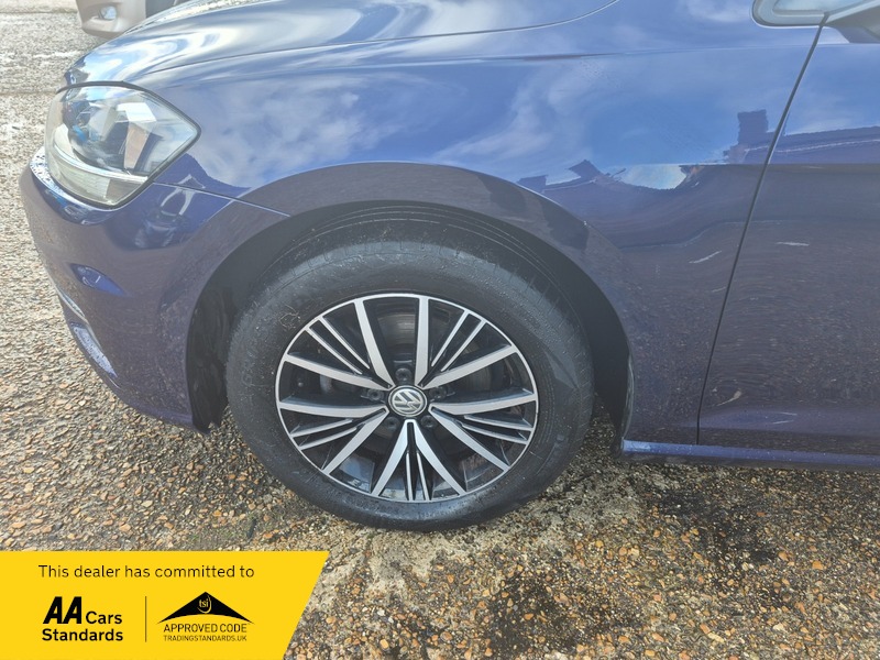 Used Volkswagen Golf 2017 for sale - 77189010: Photo 10