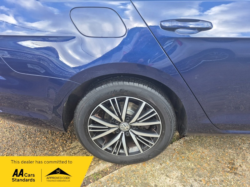 Used Volkswagen Golf 2017 for sale - 77189010: Photo 12