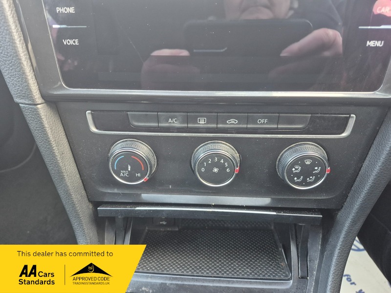 Used Volkswagen Golf 2017 for sale - 77189010: Photo 23