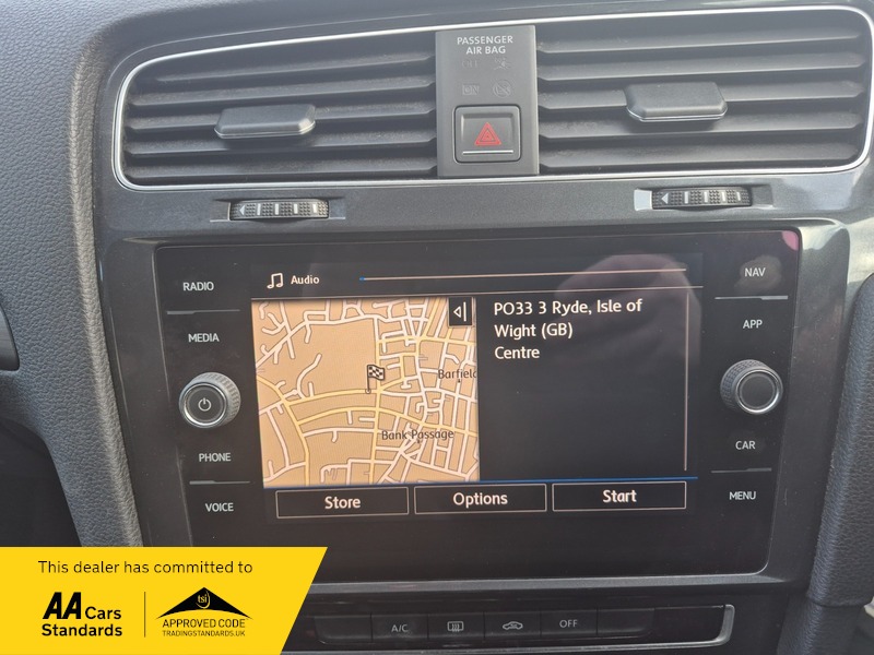 Used Volkswagen Golf 2017 for sale - 77189010: Photo 25