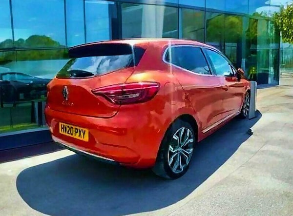 Used Renault Clio 2020 for sale - 74627868: Photo 18