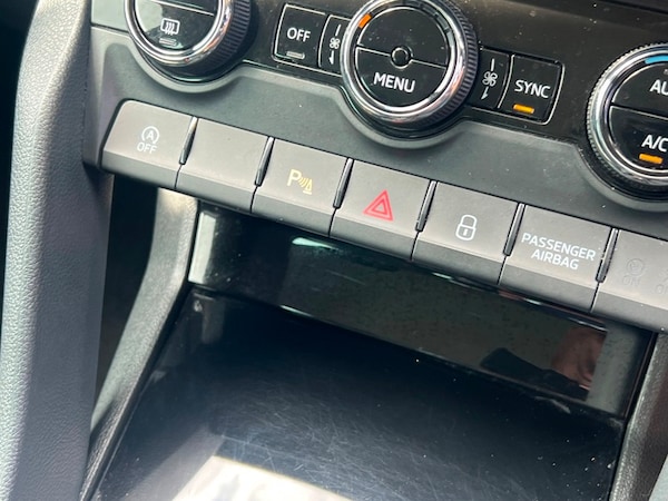 Used Skoda Karoq 2018 for sale - 75411861: Photo 24