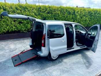 Used Peugeot Partner 2017 for sale - 74784928: Photo