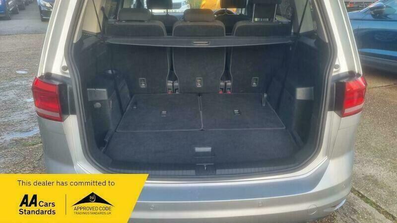 Used Volkswagen Touran 2020 for sale - 76784671: Photo 12