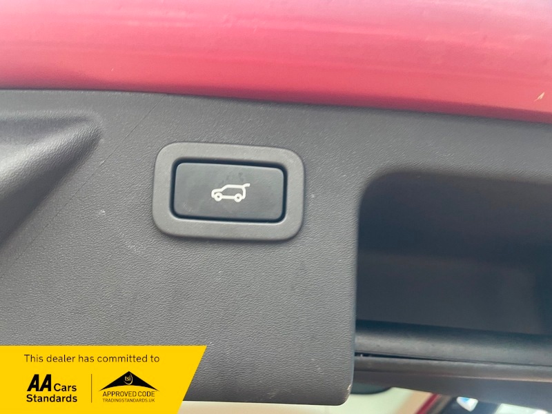 Used Land Rover Discovery Sport 2016 for sale - 77342366: Photo 12