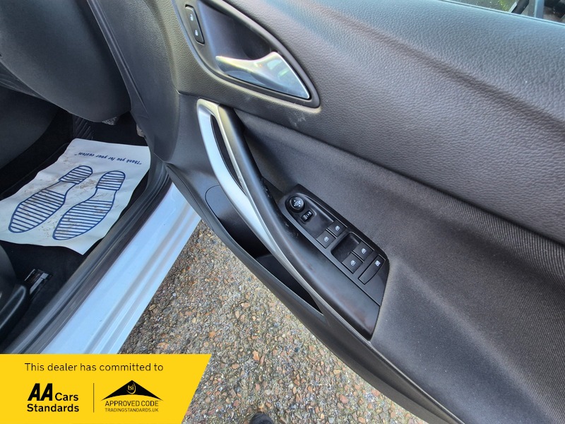 Used Vauxhall Astra 2020 for sale - 76605319: Photo 9