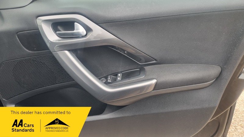 Used Peugeot 2008 2017 for sale - 76173513: Photo 13
