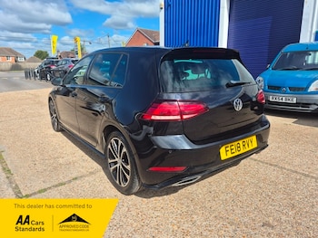 Used Volkswagen Golf 2018 for sale - 77880698: Photo