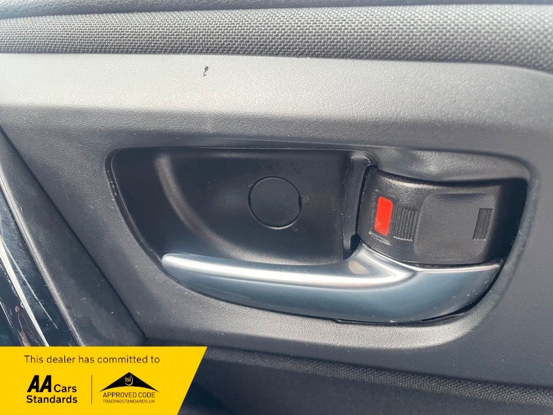 Used Toyota Auris 2017 for sale - 76884615: Photo 38