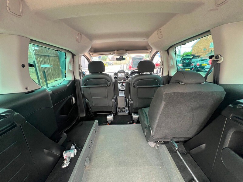 Vehicle 14