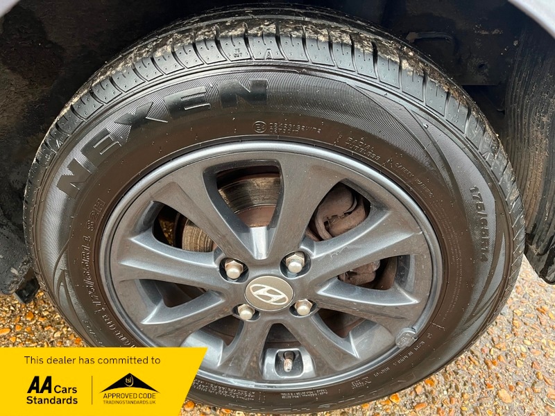 Used Hyundai i10 2015 for sale - 76910776: Photo 11