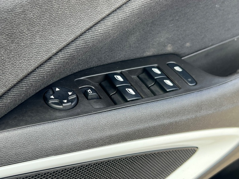 Used Vauxhall Crossland 2021 for sale - 76536339: Photo 28