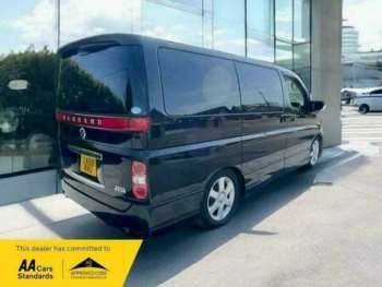 Used Nissan Elgrand  for sale - 73952778: Photo