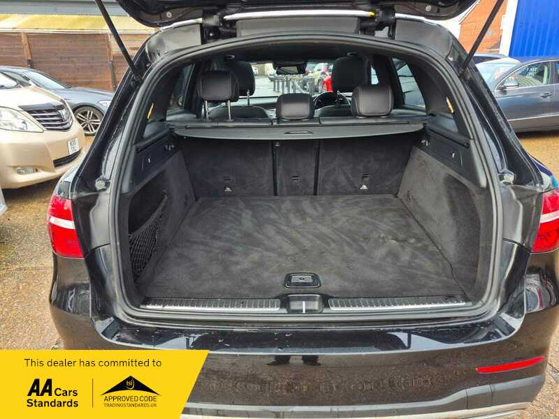 Used Mercedes-Benz C Class 2018 for sale - 77384928: Photo 14