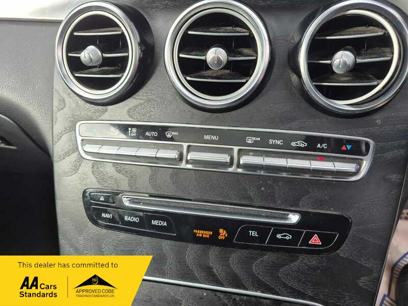 Used Mercedes-Benz C Class 2018 for sale - 77384928: Photo 25