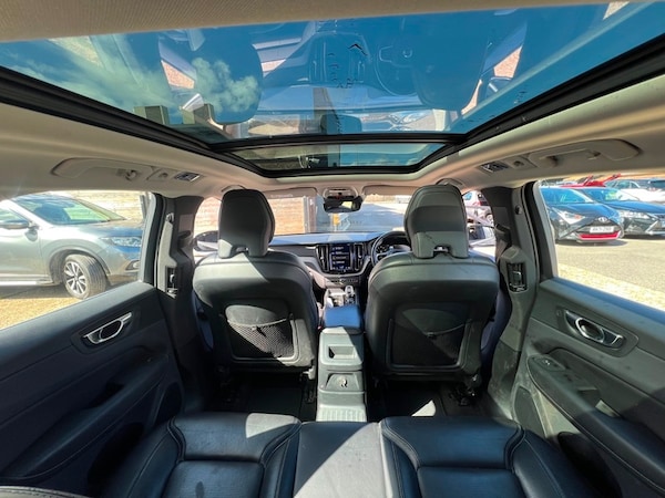 Used Volvo XC60 2020 for sale - 75728121: Photo 10