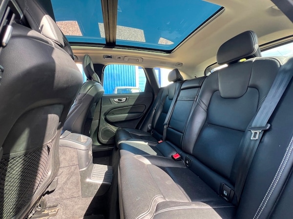 Used Volvo XC60 2020 for sale - 75728121: Photo 11