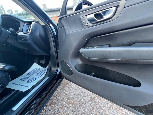 Used Volvo XC60 2020 for sale - 75728121: Photo 34
