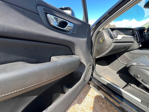 Used Volvo XC60 2020 for sale - 75728121: Photo 36